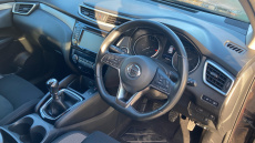 Nissan Qashqai 1.3 DiG-T N-Connecta 5dr Petrol Hatchback